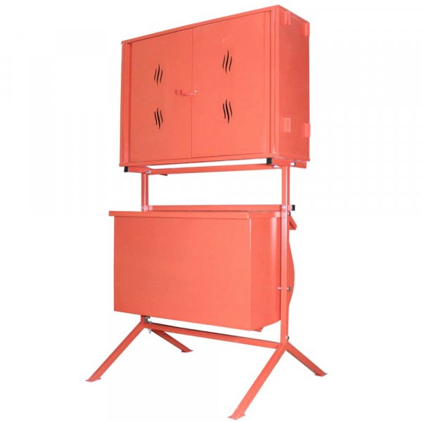 Стенд пожарный закрытого типа неукомплектованный с перекидным ящиком для песка СПЗО