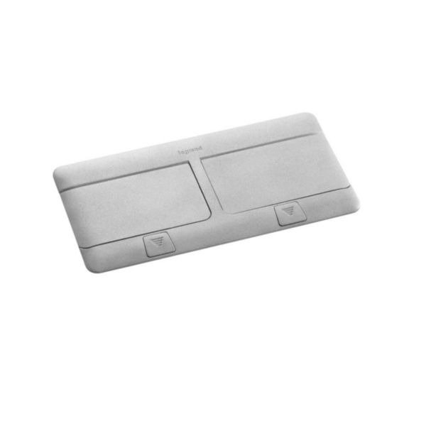 Лючок с выдвижным блоком Legrand 54013 8М (алюминий)