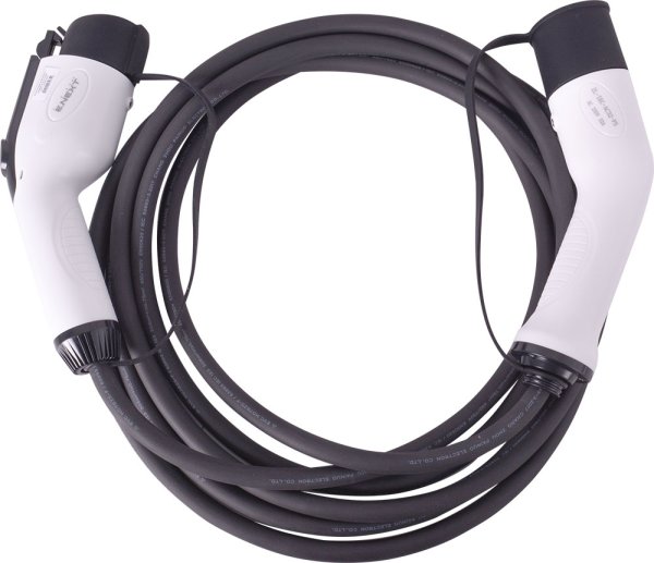 Перехідник e.charge.adapter.cable.T2-T1.32 із Т2 на Т1, кабель 5м, 32А p085104 E.NEXT