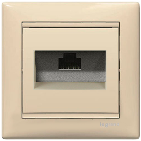 774138 Legrand Розетка компьютерная 1хRJ45 cat5e UTP слоновая кость Valena Classic