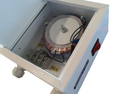 Трансформатор в металлическом корпусе 200ВА 220/220