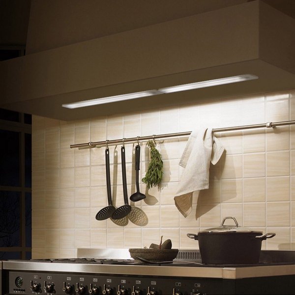 Светильник аккумуляторный Евросвет Movo-L1 линейный с датч. движения 000059887
