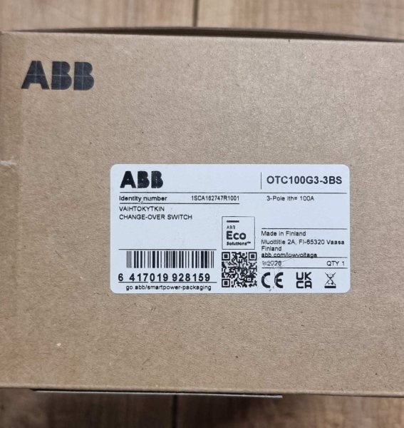 Перемикач навантаження І-0-ІІ OTC100G3-3BS 100A 3P з ручкою 1SCA162747R1001 ABB