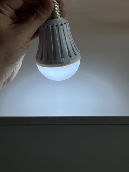 Лампа акумуляторна Е27 LED Inteligent АС9W DC3W 800 6400K 000060468